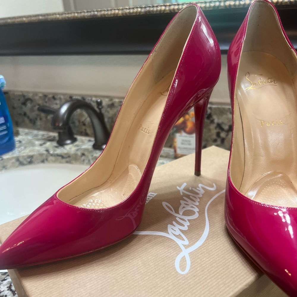 Louboutin rose color pump. Not as uncomfortable as the so Kate’s.